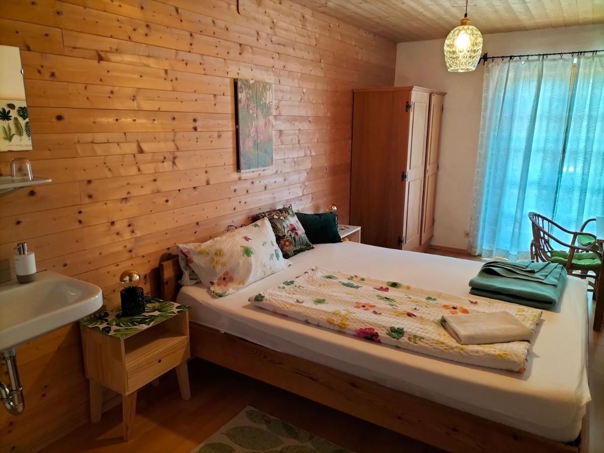 Bed and Breakfast Koestlhof, Familie Hassler Обердраубург Екстер'єр фото
